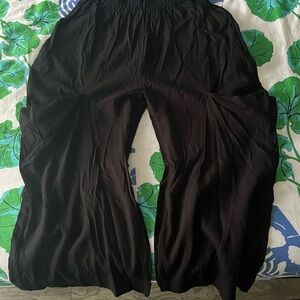 Black Wide-Leg Pants by Kaliyana